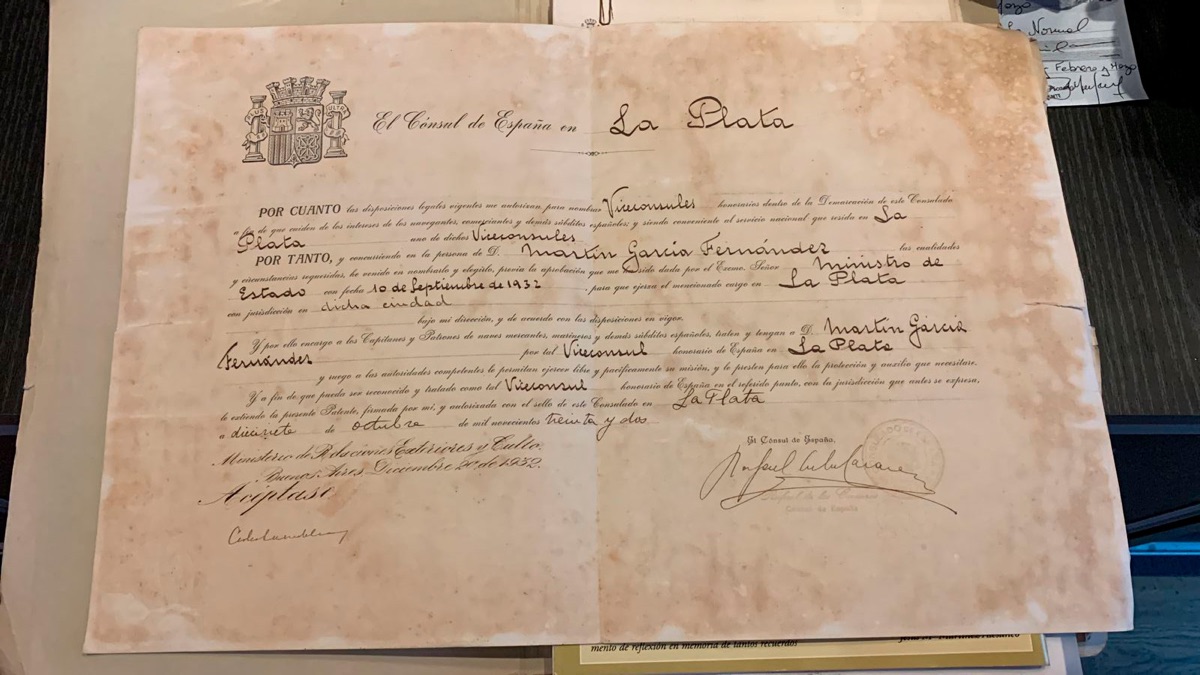 Patente de 1932 que nombra a Martín García Fernández vicecónsul honorario de España en La Plata.